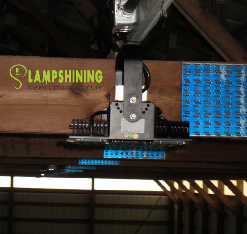 120W LED Low Bay Luminaire for Racecourse Lighting