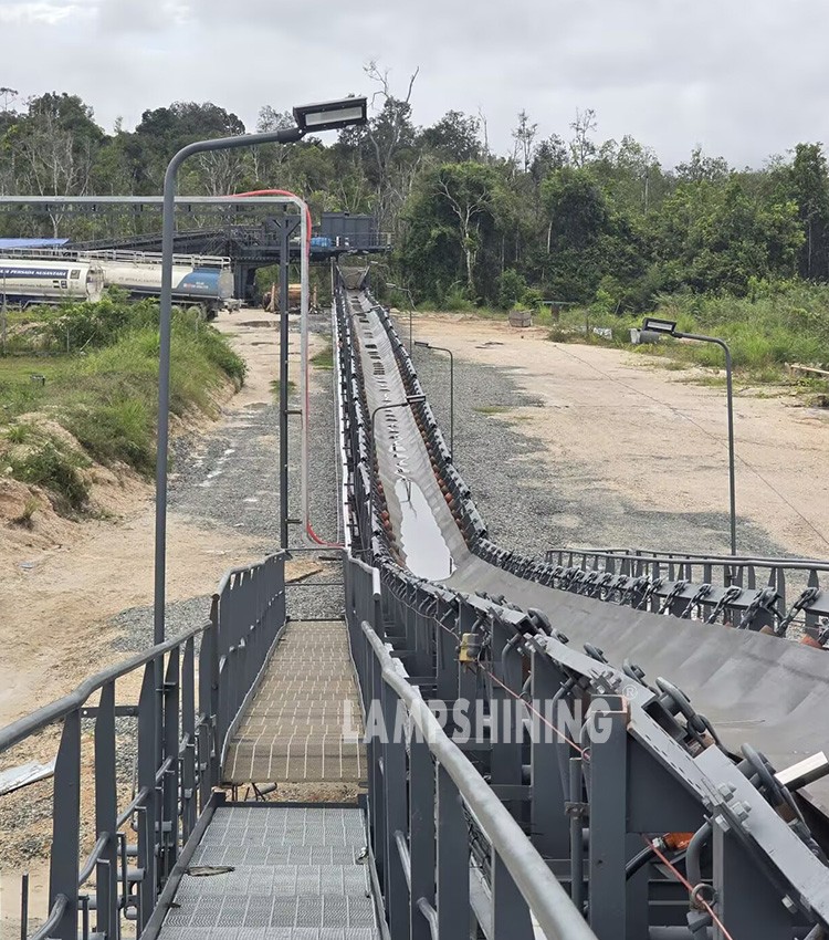 LED mine conveyor lighting