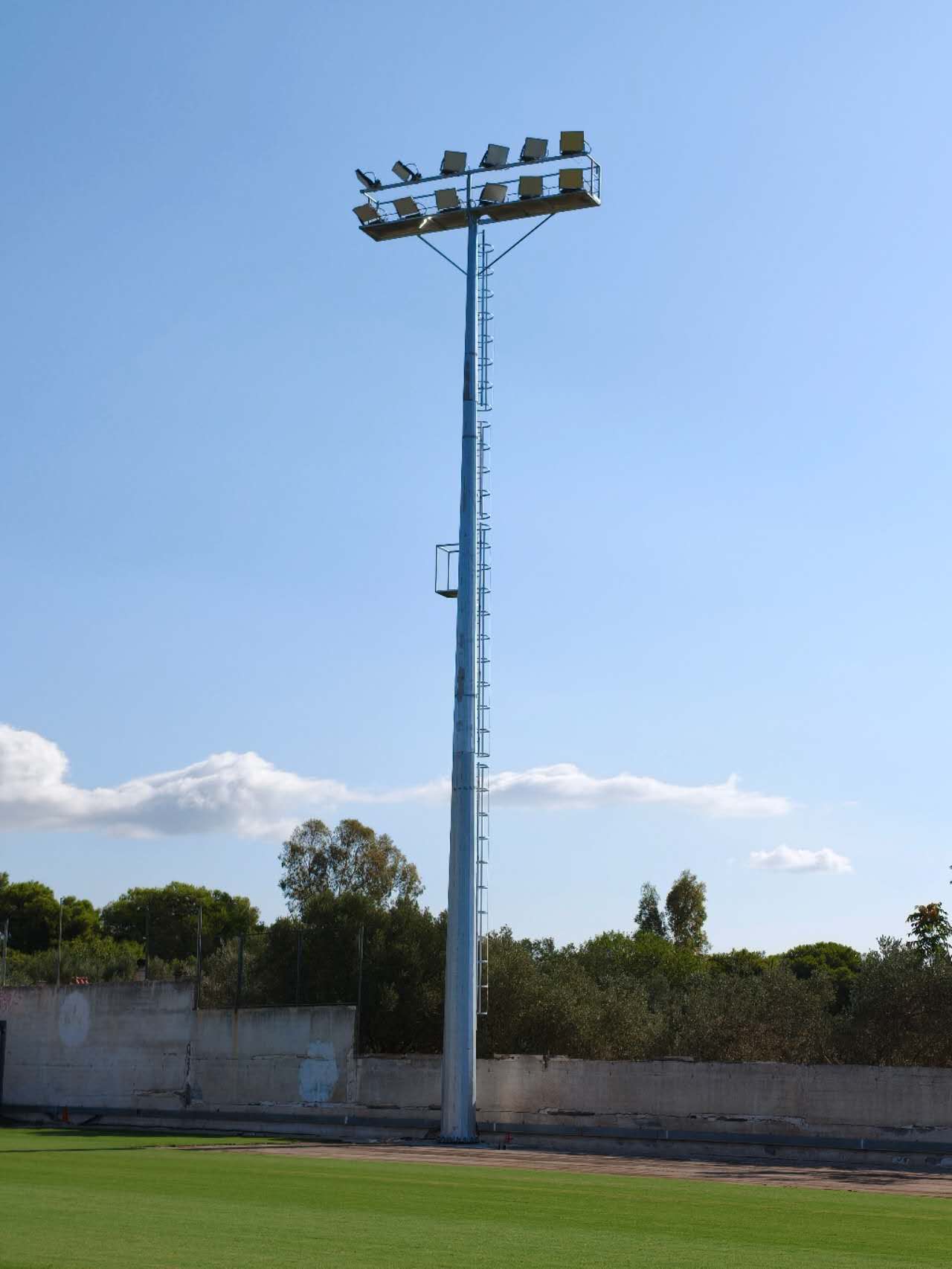 Greece Football Stadium Lighting Project – Ultra-S 1500W LED High Mast Lights Greece Football Stadium Lighting Project – Ultra-S 1500W LED High Mast Lights
