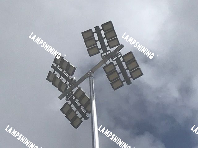 4 pcs dragonfly series 1800w led high mast light on the pole