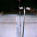 Replace the metal halide lamp of the tennis court